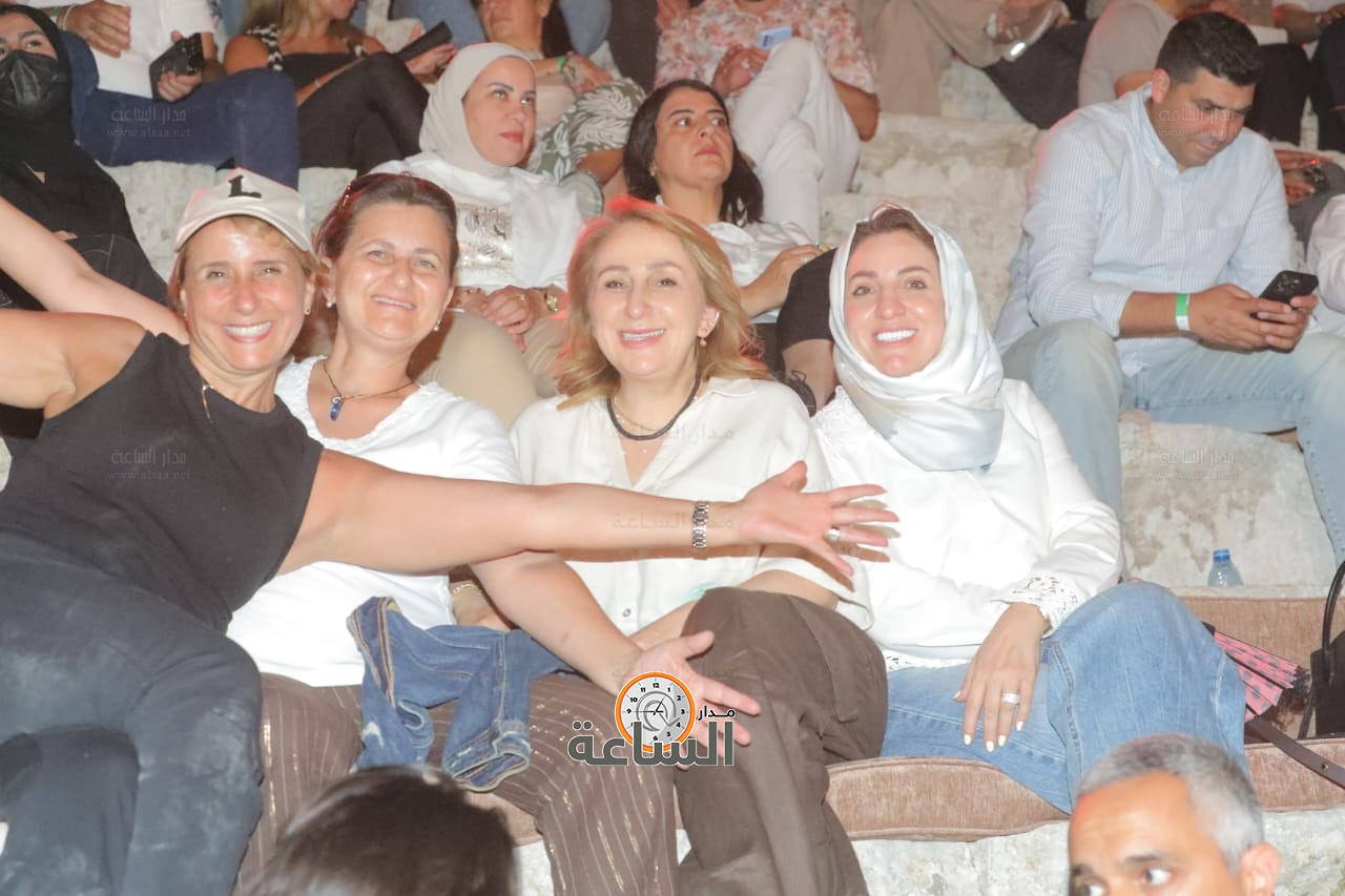 Madar Al-Saa Images 0.6553750400038212