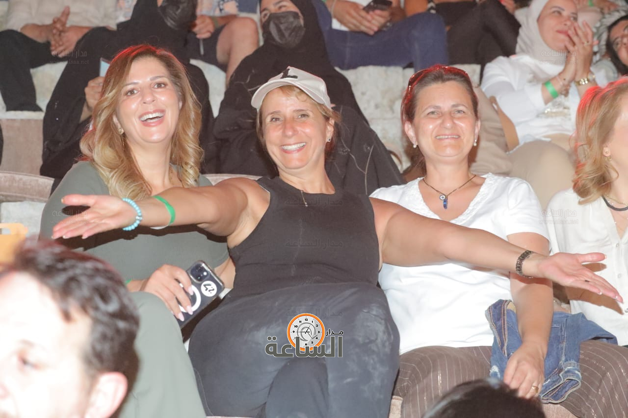 Madar Al-Saa Images 0.6488087635803925