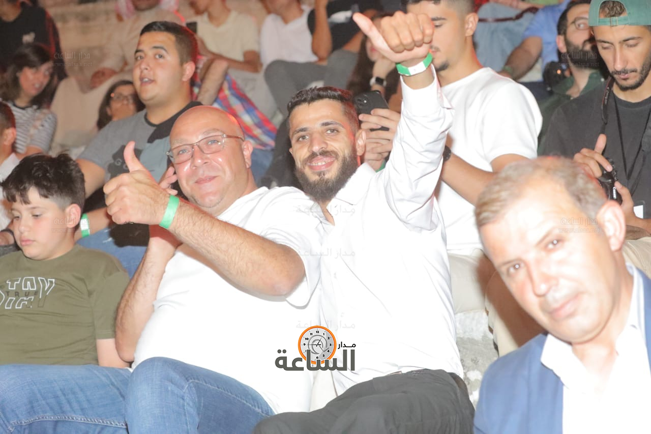 Madar Al-Saa Images 0.39870044130360804