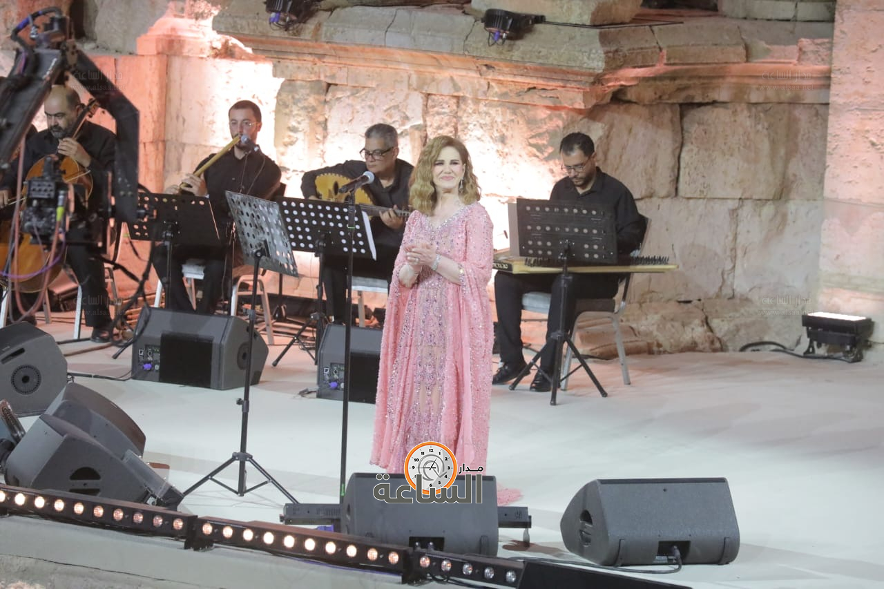 Madar Al-Saa Images 0.009867499069679986