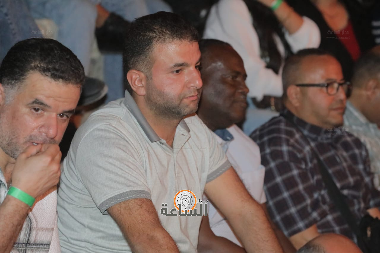 Madar Al-Saa Images 0.17436694227249827