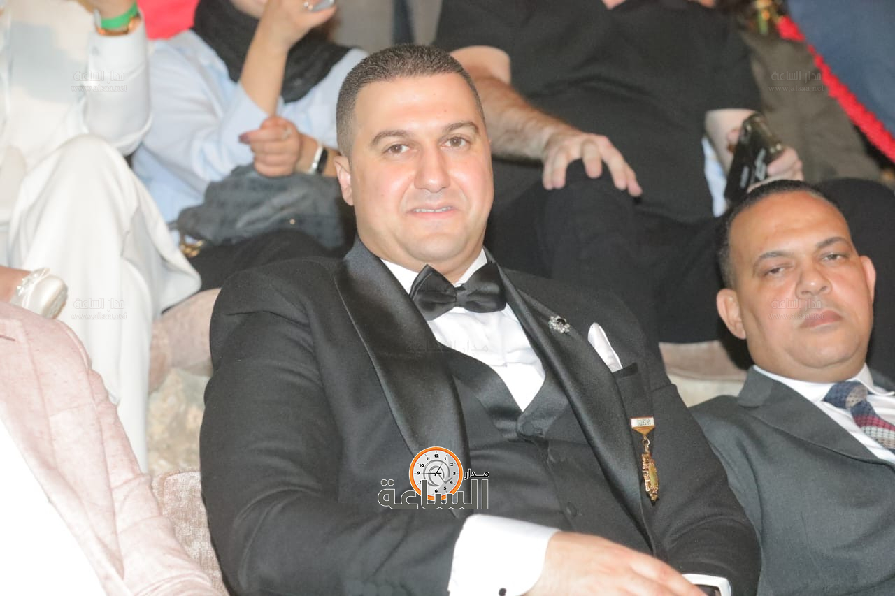 Madar Al-Saa Images 0.049606472269984714