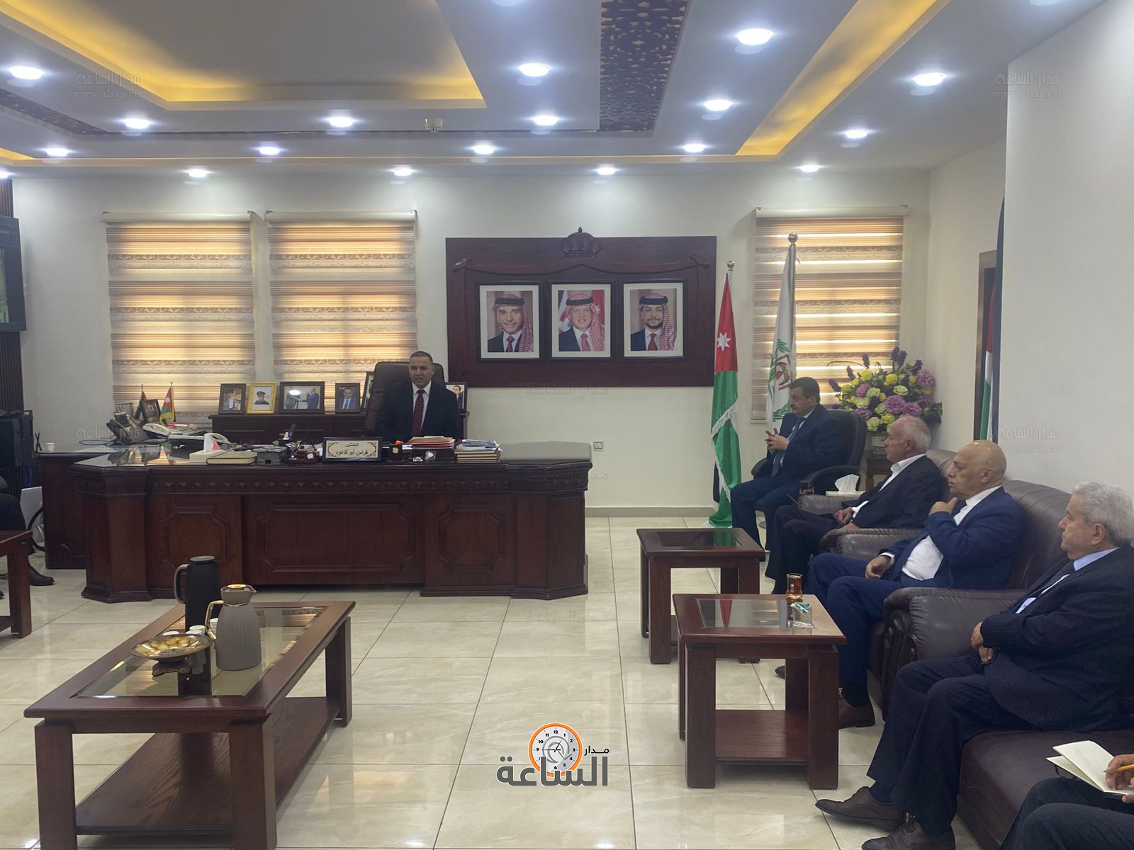 Madar Al-Saa Images 0.8059329081318863