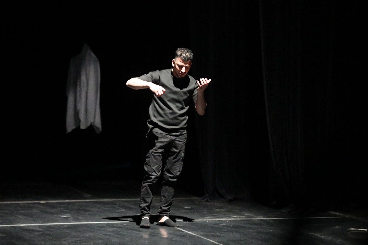 Madar Al-Saa Images 0.09913117757859224