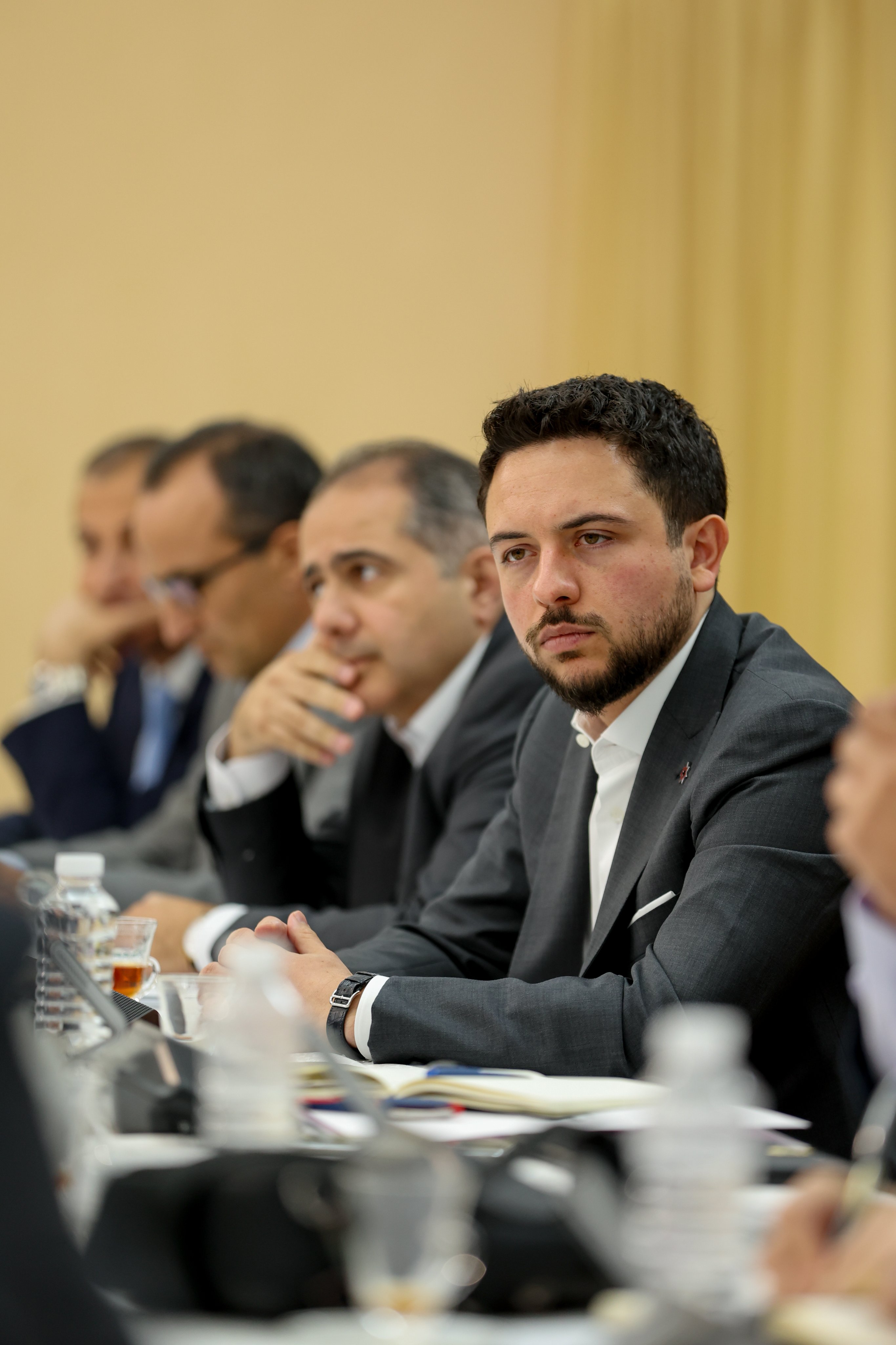 Madar Al-Saa Images 0.04417681759783776