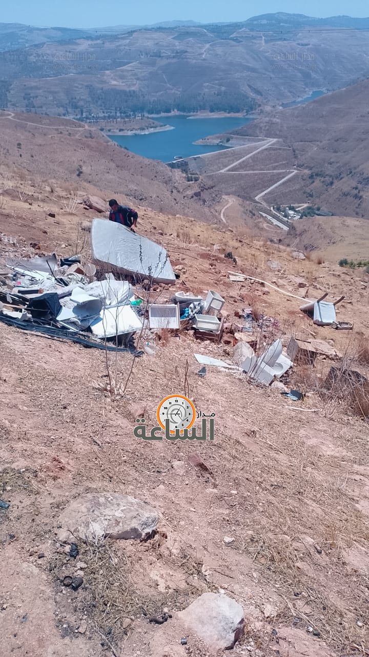 Madar Al-Saa Images 0.5637381436308837