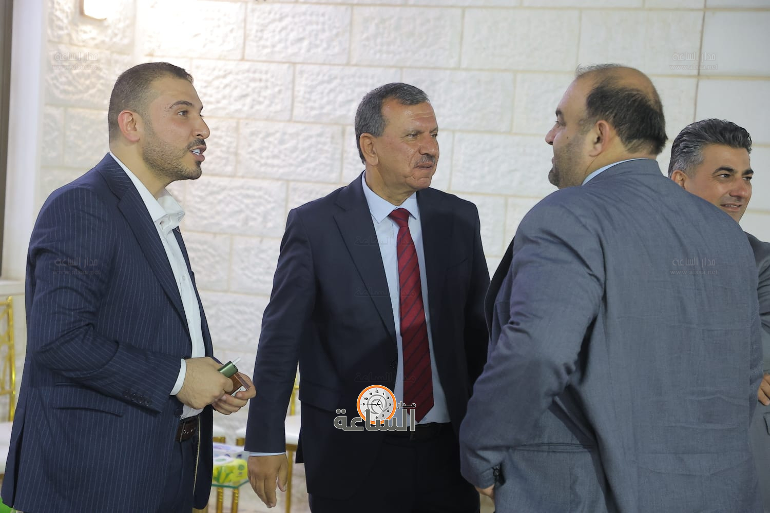 Madar Al-Saa Images 0.8690924539384579