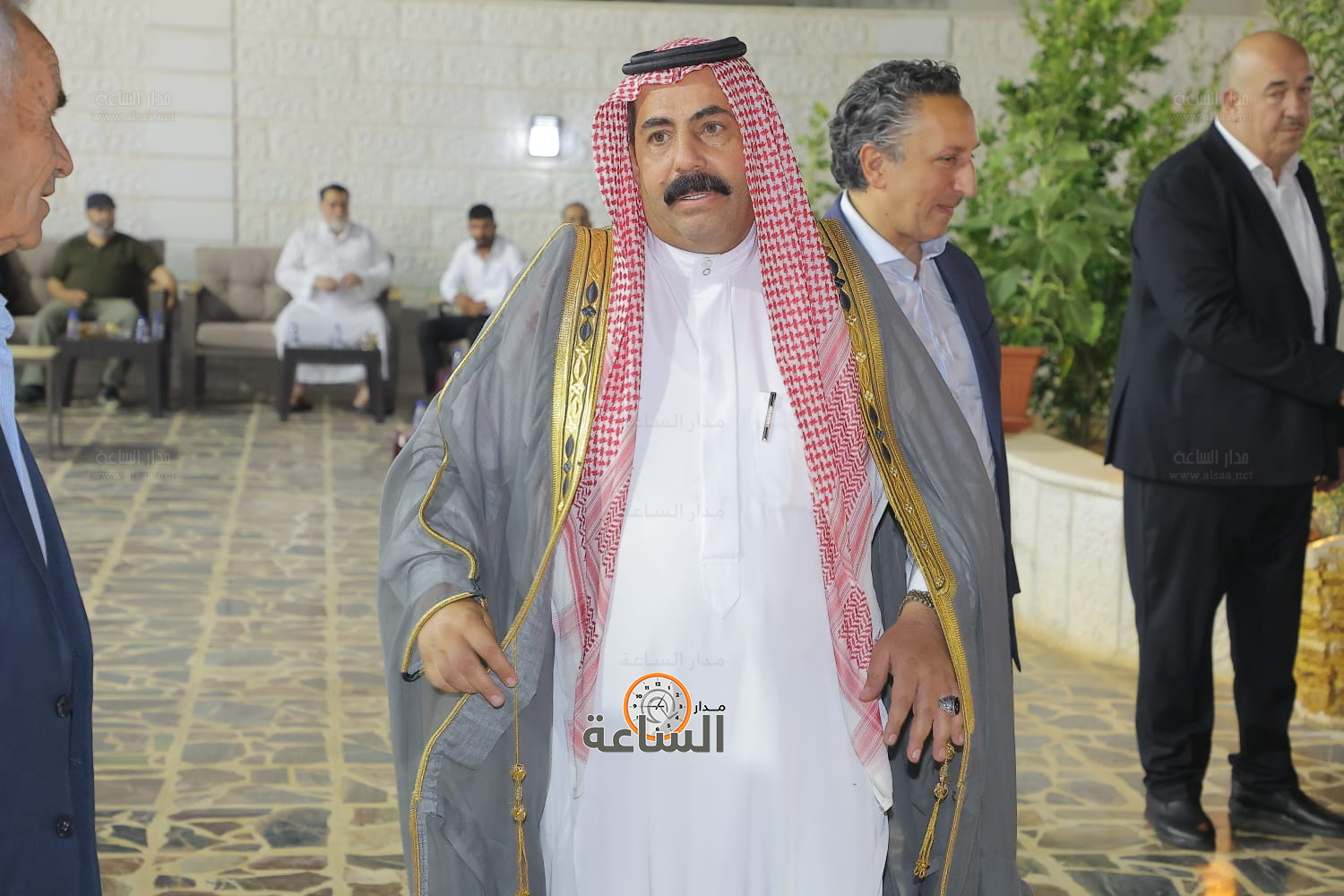 Madar Al-Saa Images 0.3744548863880457