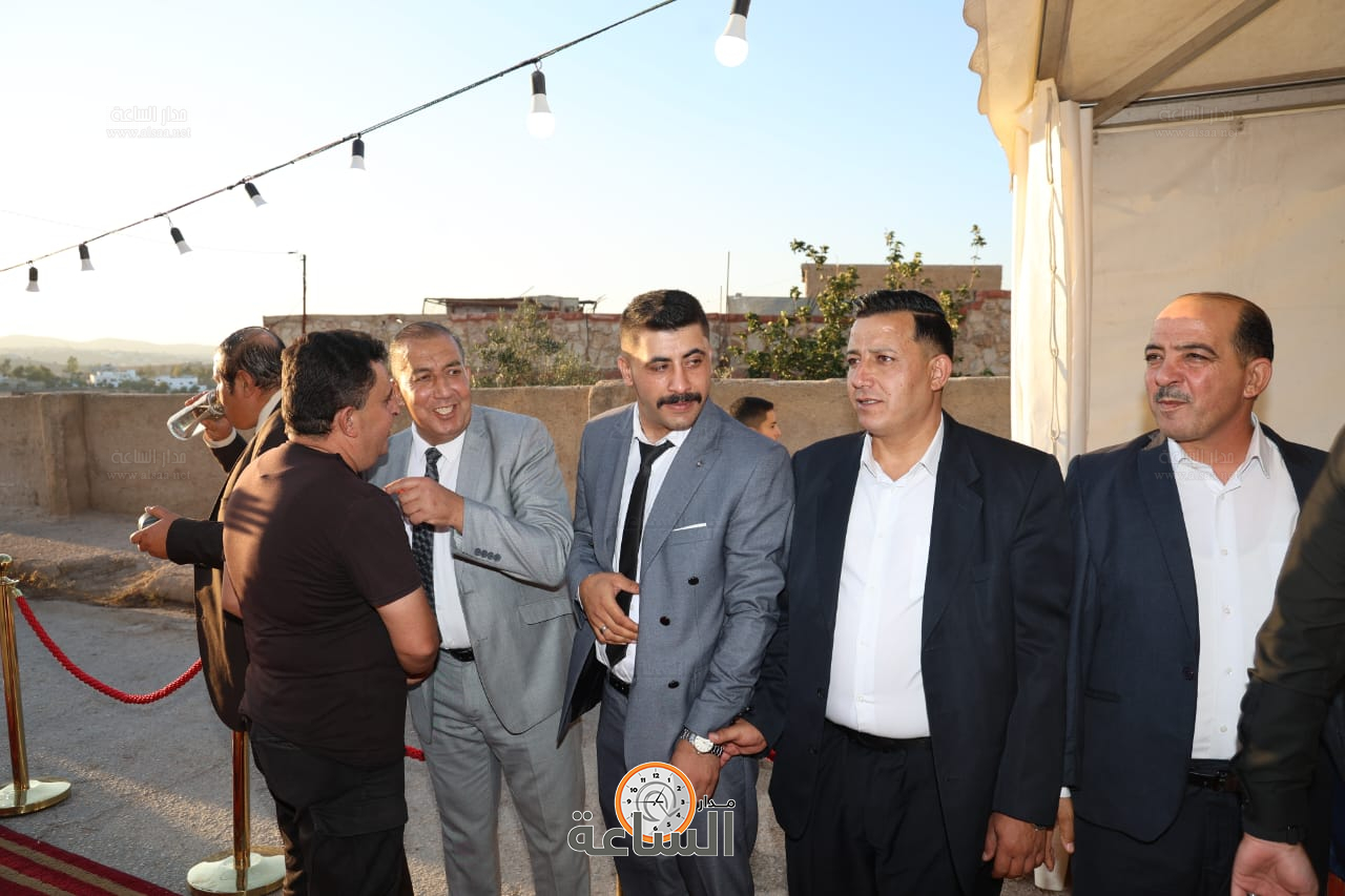 Madar Al-Saa Images 0.7240236098061774