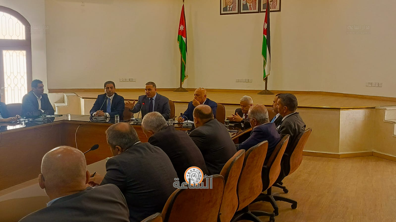 Madar Al-Saa Images 0.03766378767097367