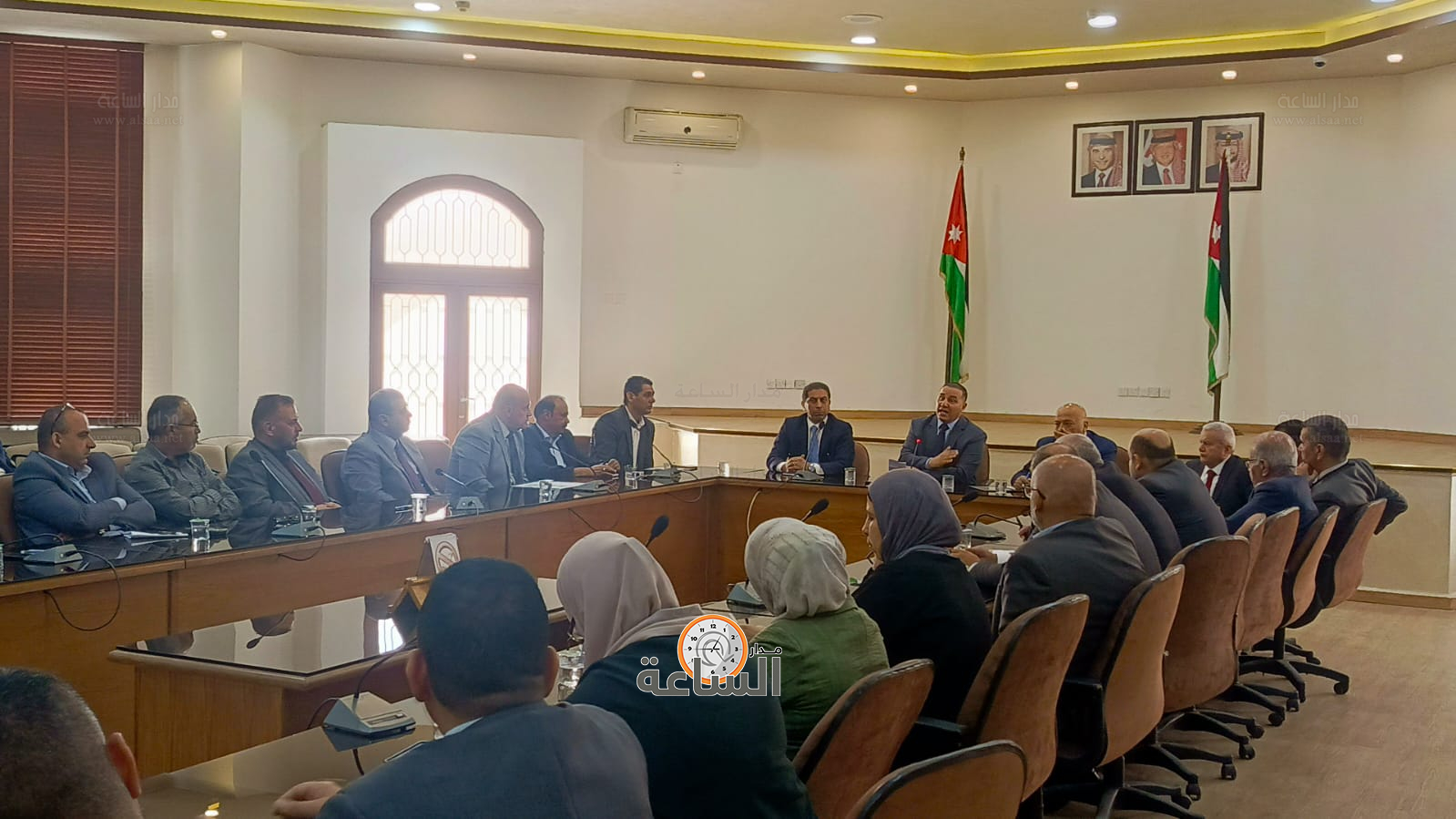 Madar Al-Saa Images 0.21846747542349254