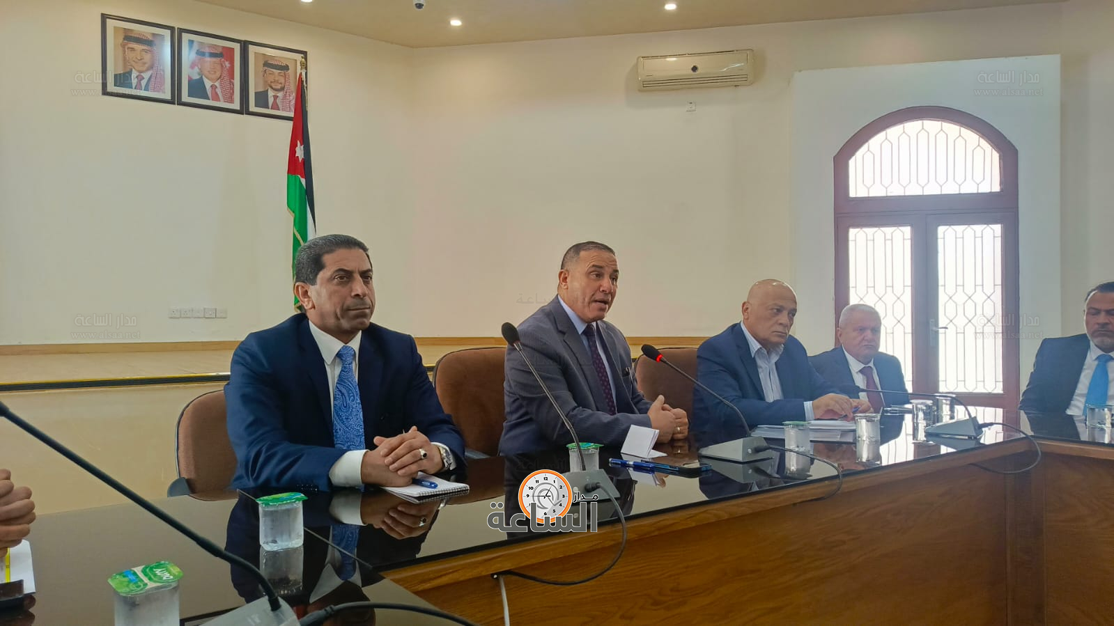 Madar Al-Saa Images 0.9577638720861165