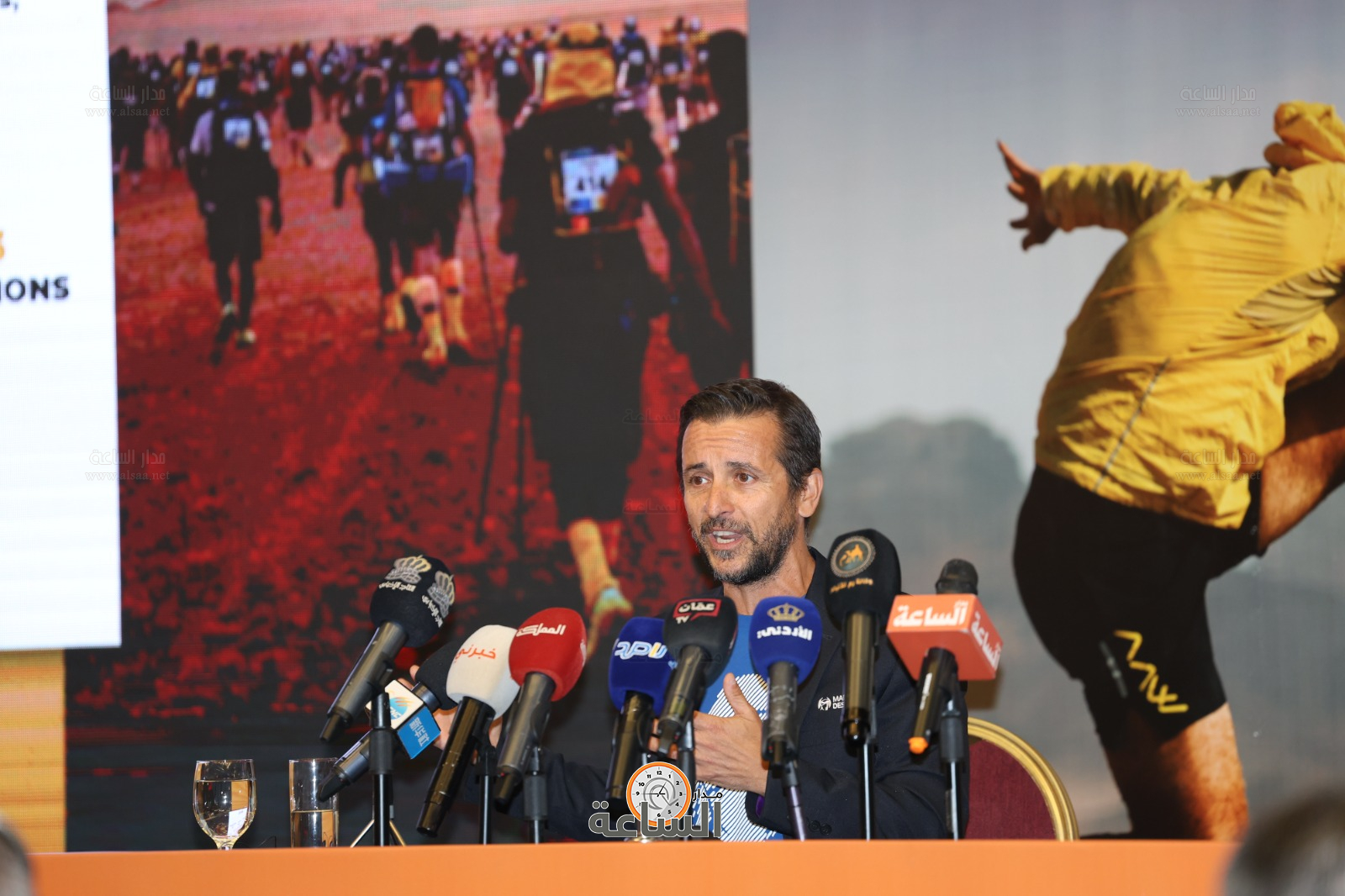 Madar Al-Saa Images 0.25046517685438674