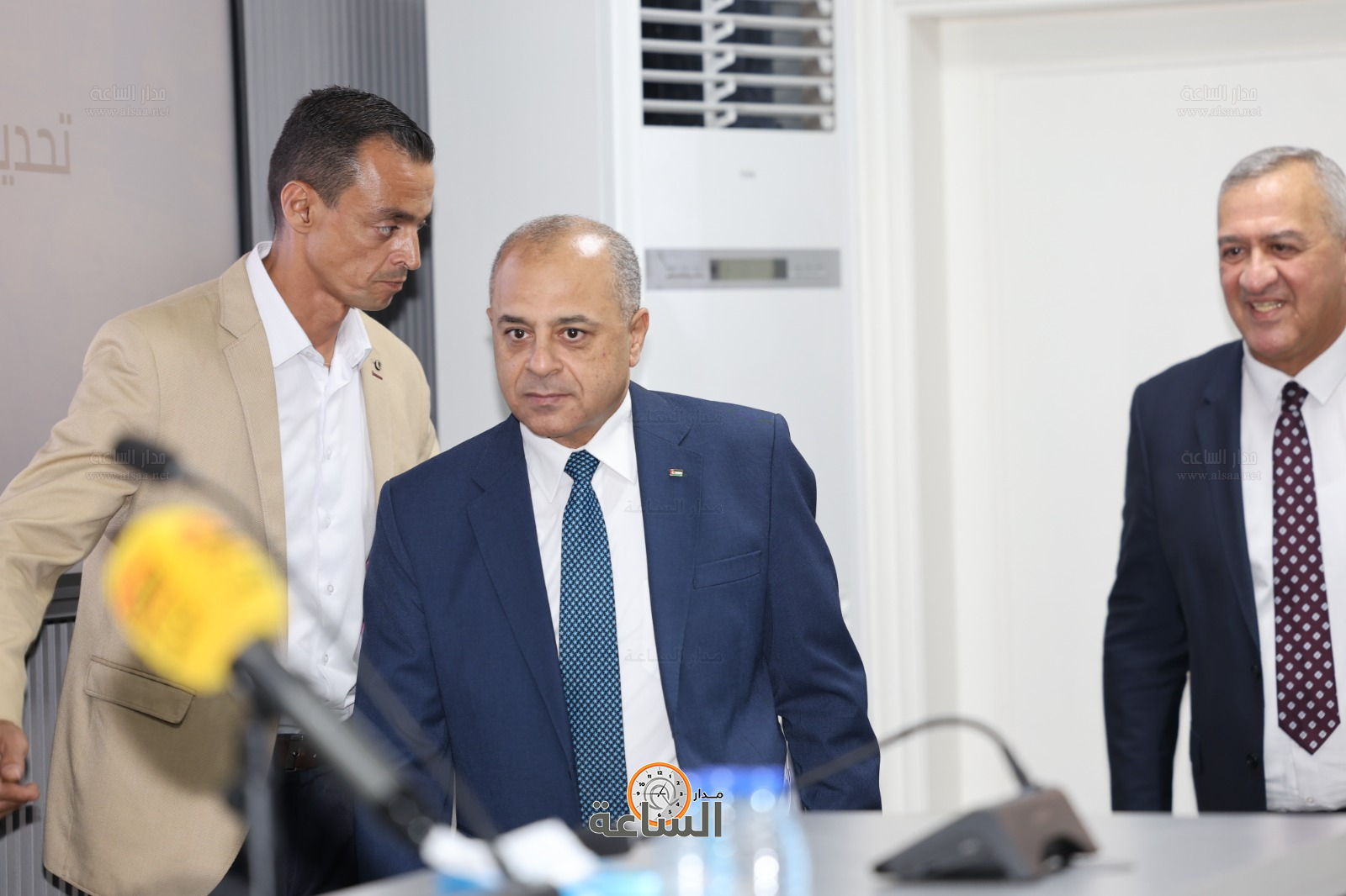 Madar Al-Saa Images 0.35097702322517665