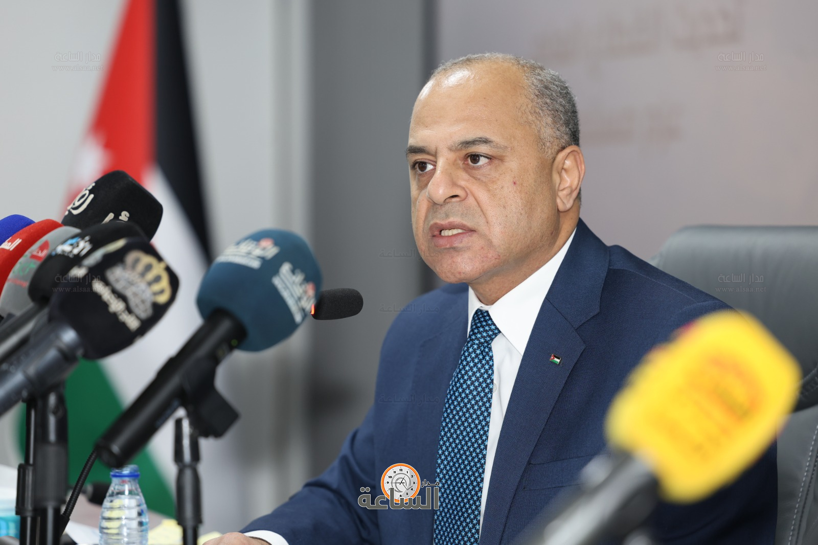 Madar Al-Saa Images 0.0016975471245915807