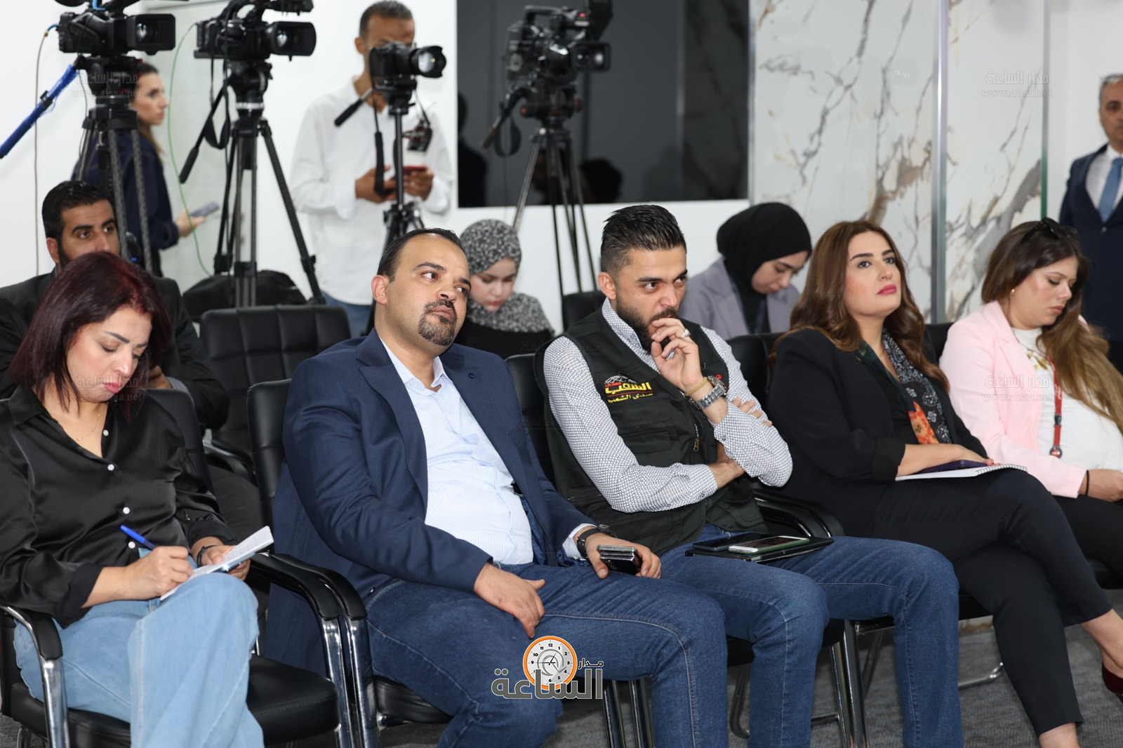 Madar Al-Saa Images 0.5932968415586318