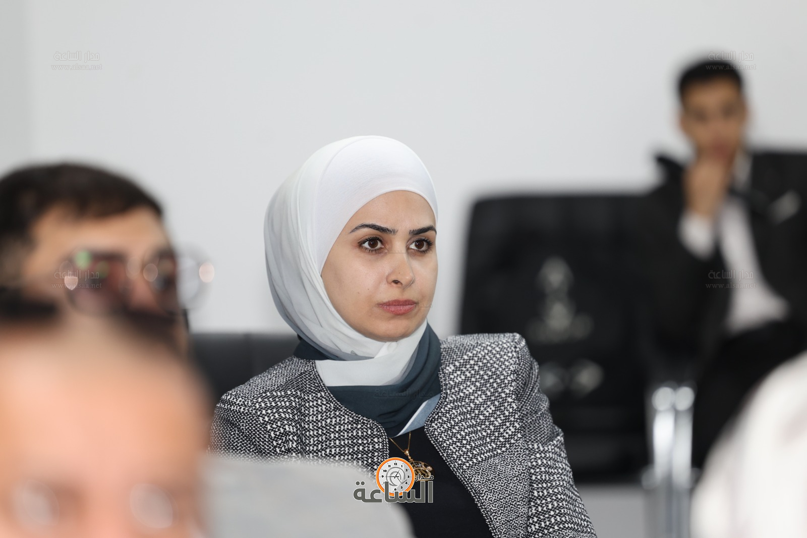 Madar Al-Saa Images 0.117797576736837