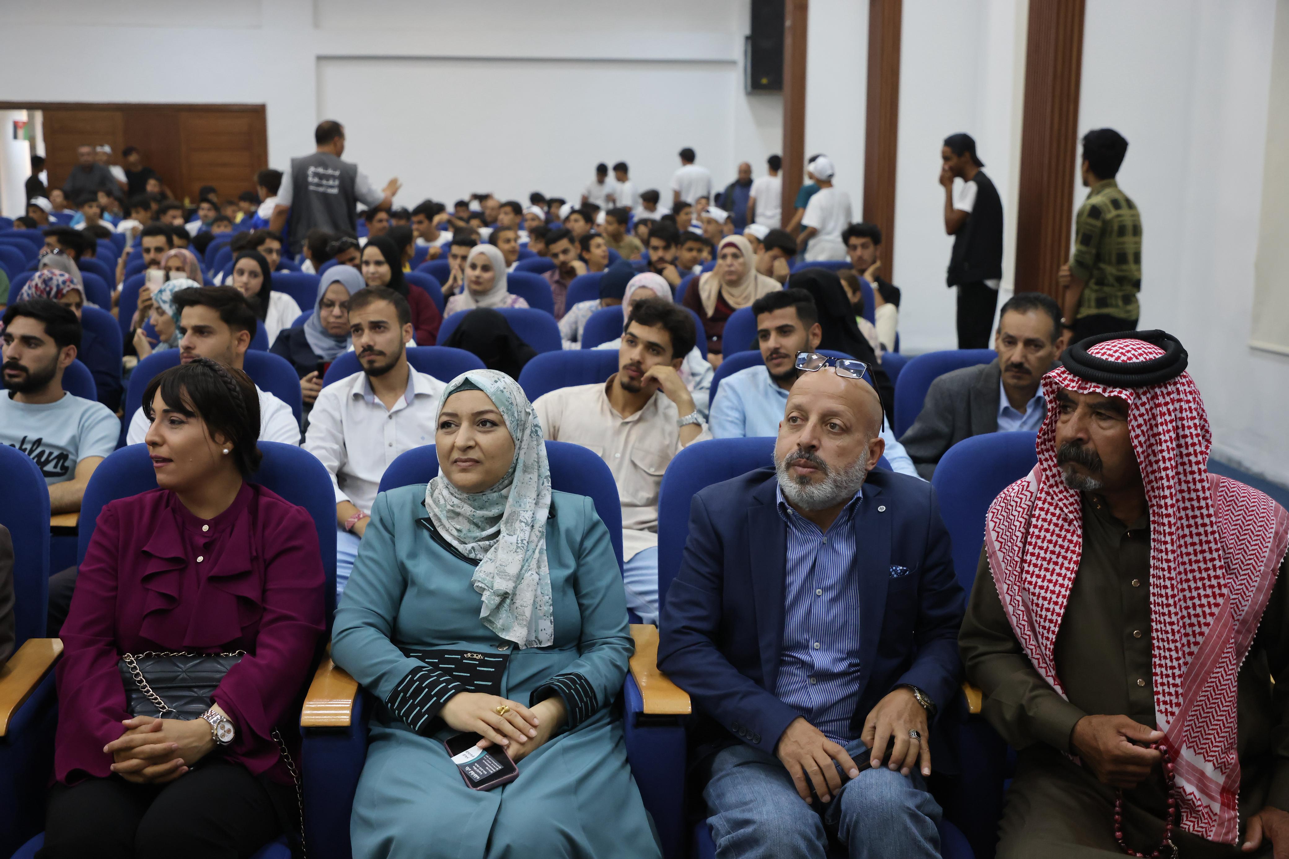 Madar Al-Saa Images 0.20046780028037392