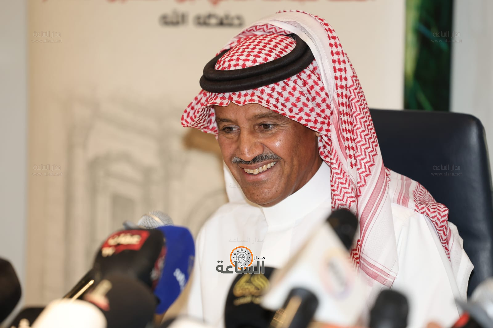 Madar Al-Saa Images 0.4821873583834625