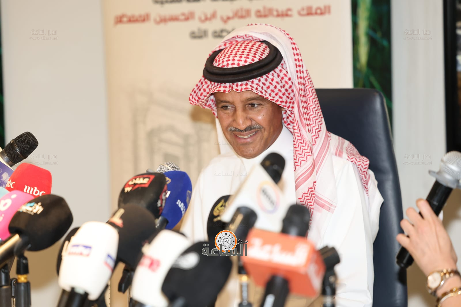 Madar Al-Saa Images 0.8163240645215584