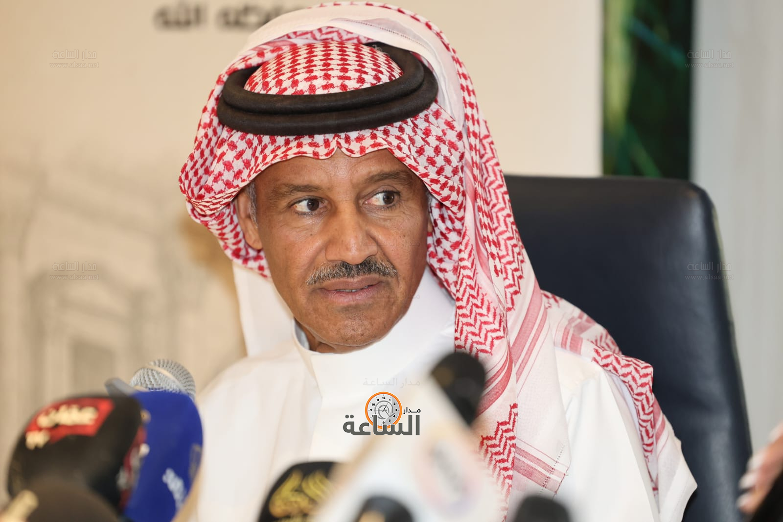 Madar Al-Saa Images 0.991108557919967