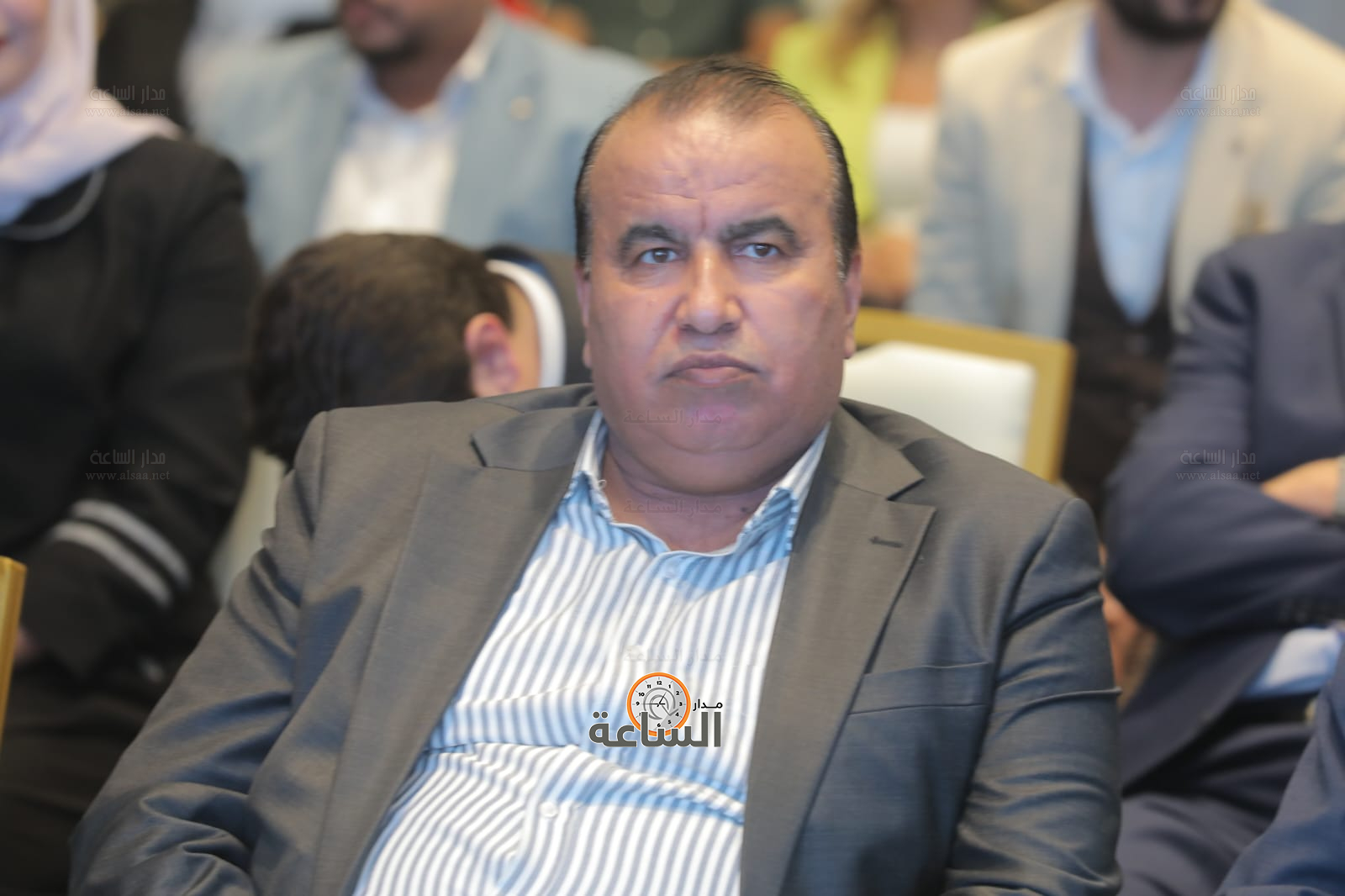 Madar Al-Saa Images 0.548847622768786