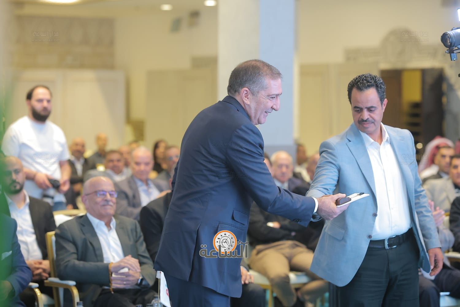 Madar Al-Saa Images 0.26095627449383507