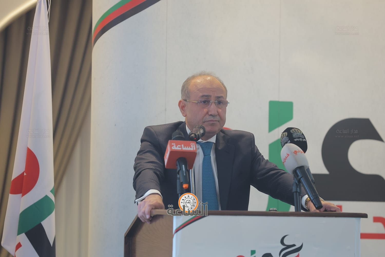 Madar Al-Saa Images 0.9620256715973902