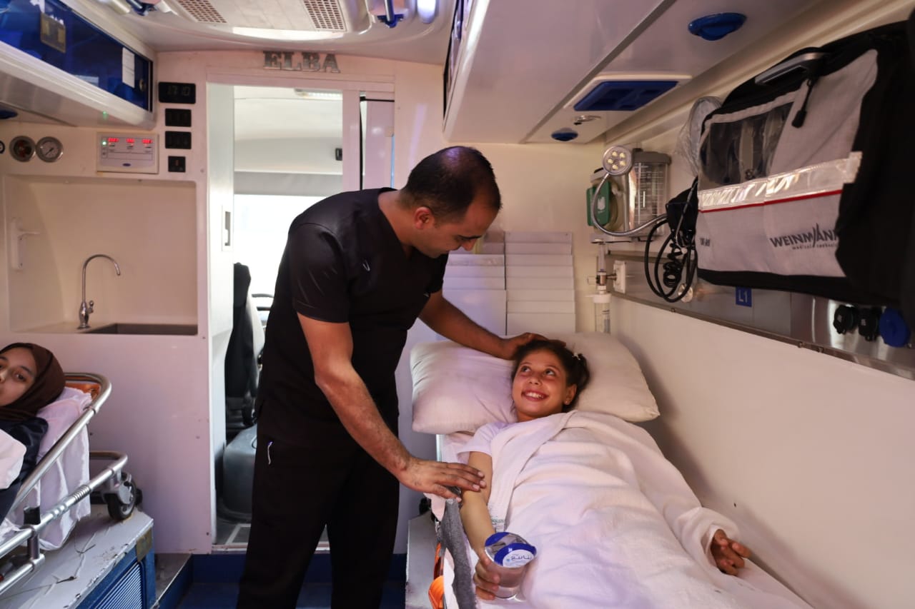 Madar Al-Saa Images 0.9395672110004688