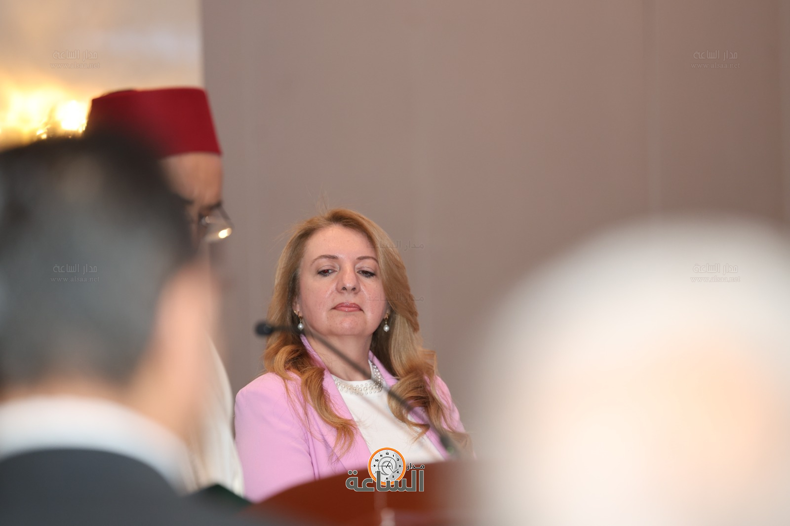 Madar Al-Saa Images 0.8327687665099894