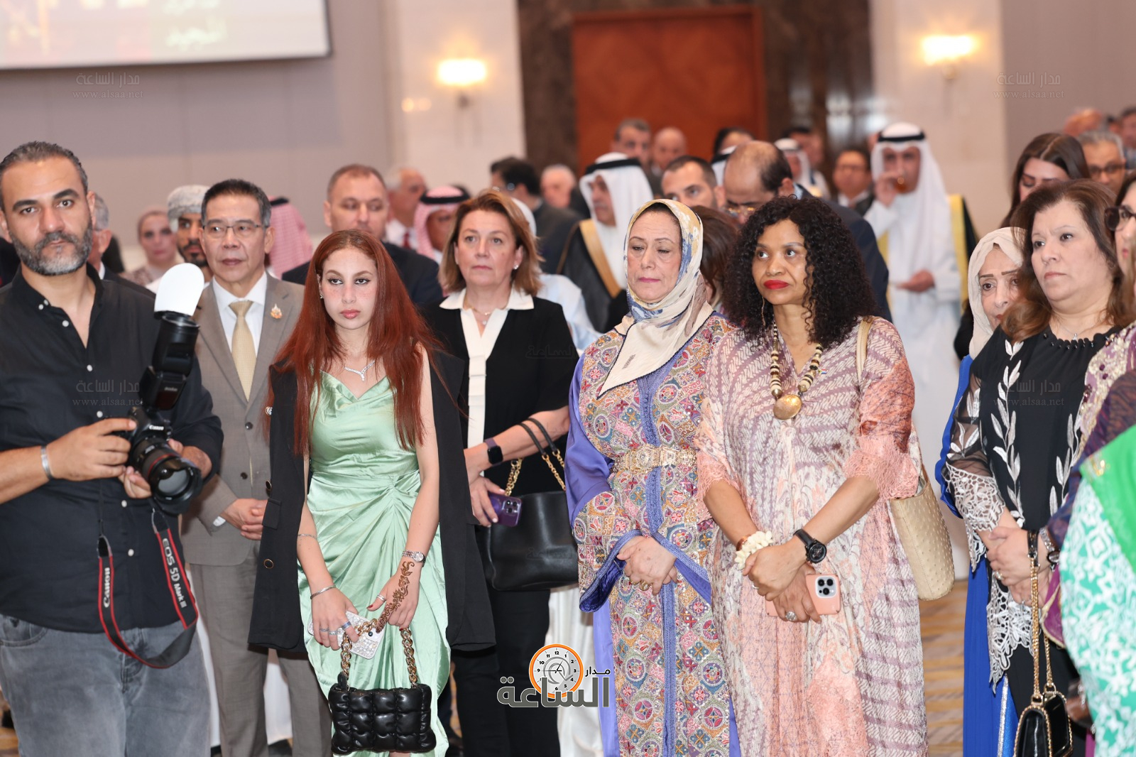 Madar Al-Saa Images 0.10120116001472568