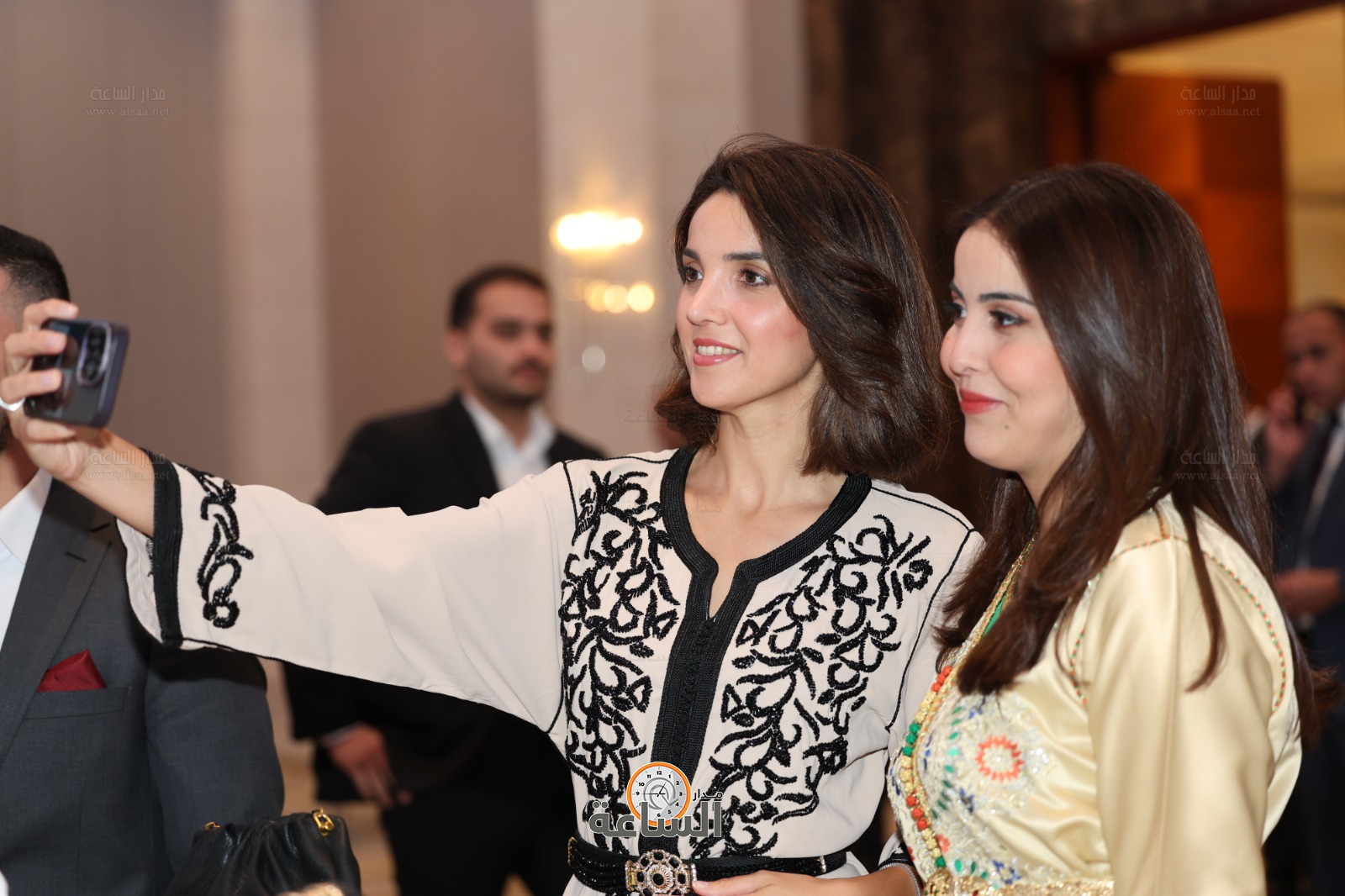 Madar Al-Saa Images 0.4900571509763455