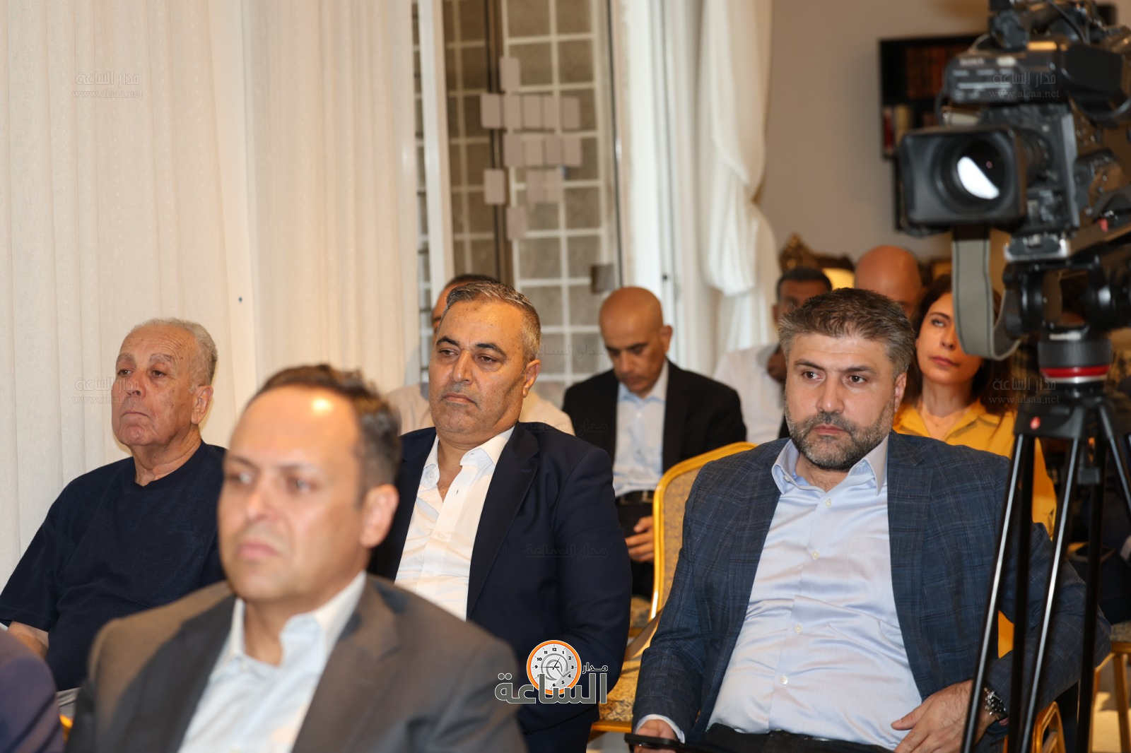 Madar Al-Saa Images 0.988549299423547