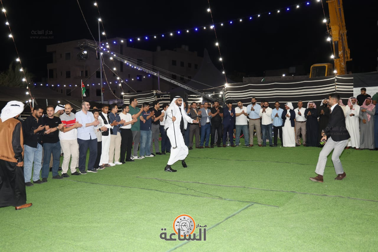 Madar Al-Saa Images 0.6722624552509204