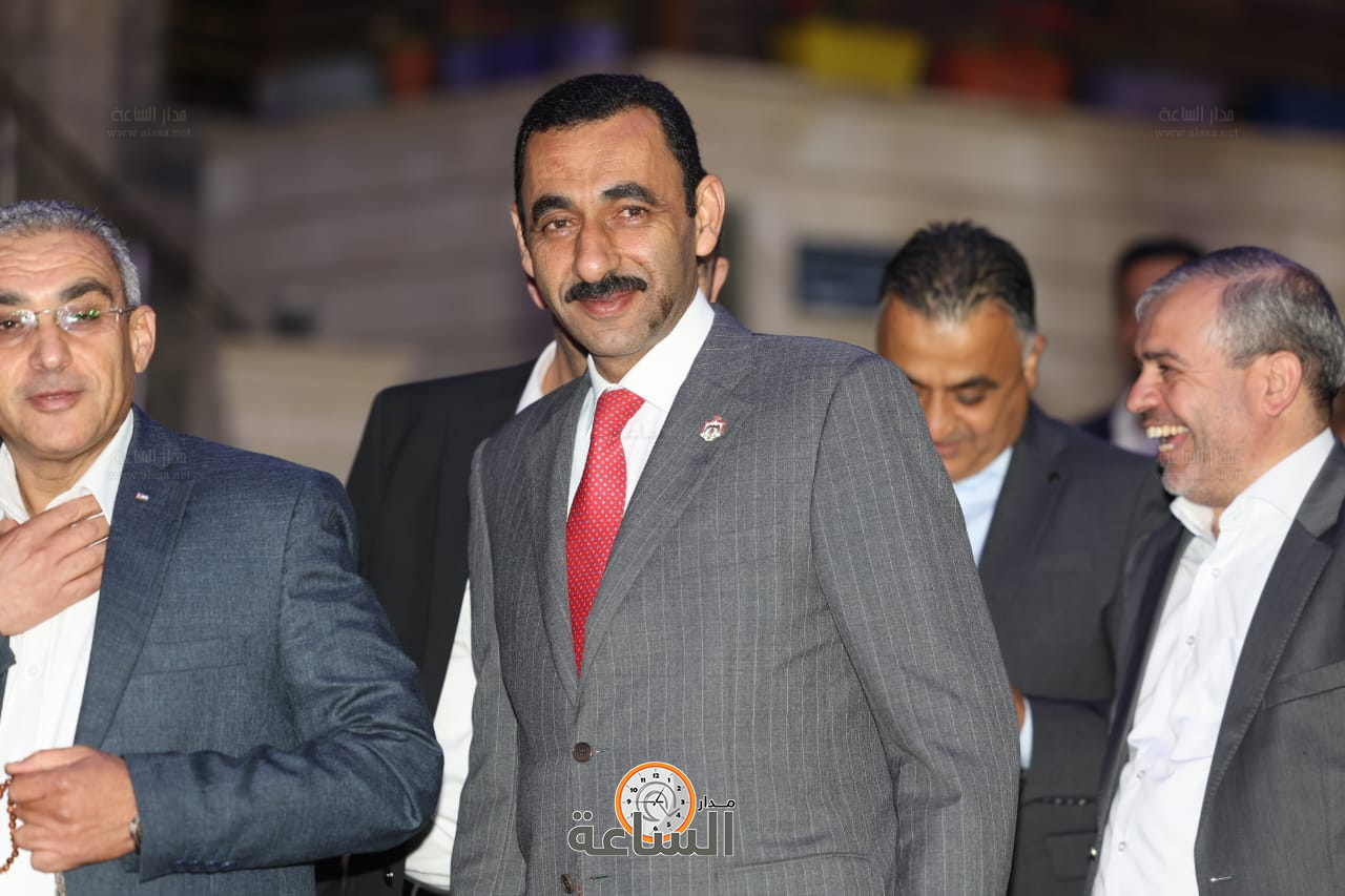 Madar Al-Saa Images 0.36168246325860387