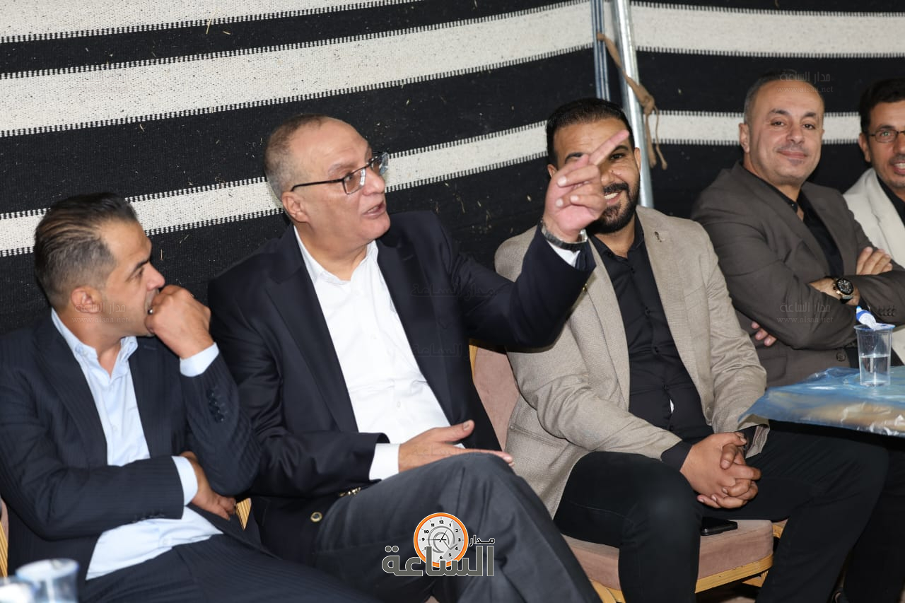 Madar Al-Saa Images 0.41042364098532824