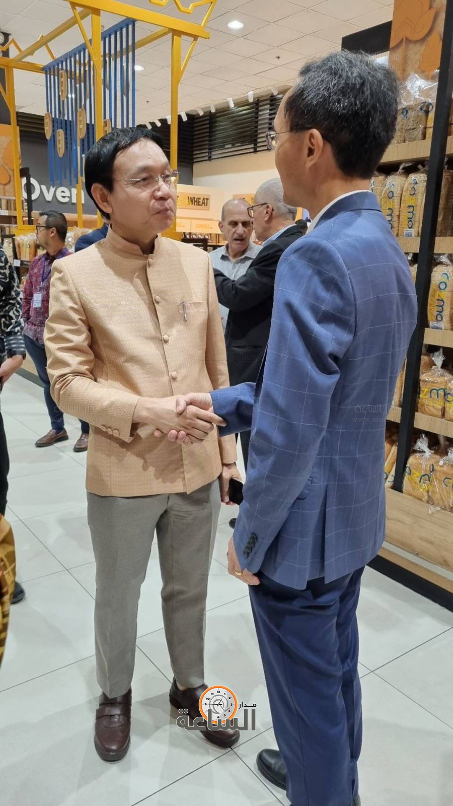 Madar Al-Saa Images 0.5137805693835015