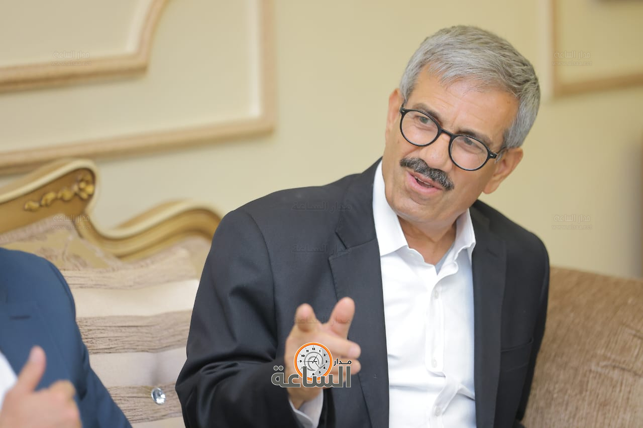 Madar Al-Saa Images 0.030374550610375306