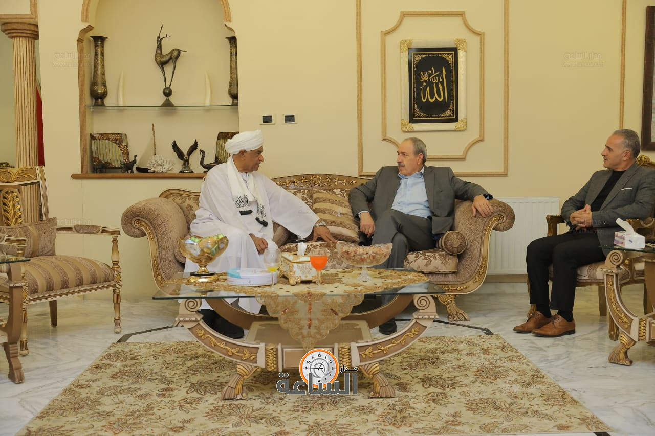 Madar Al-Saa Images 0.9898573379119558