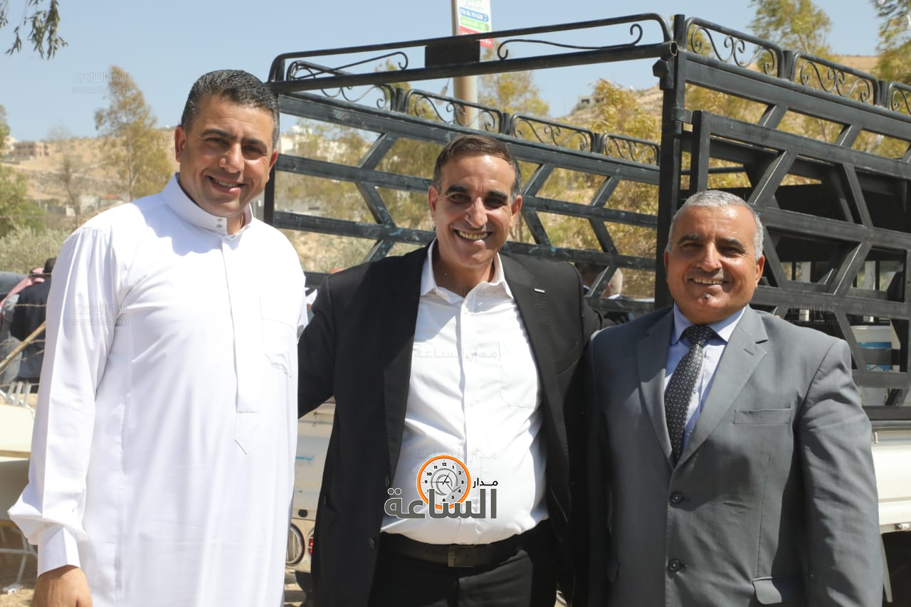 Madar Al-Saa Images 0.12246209656273288