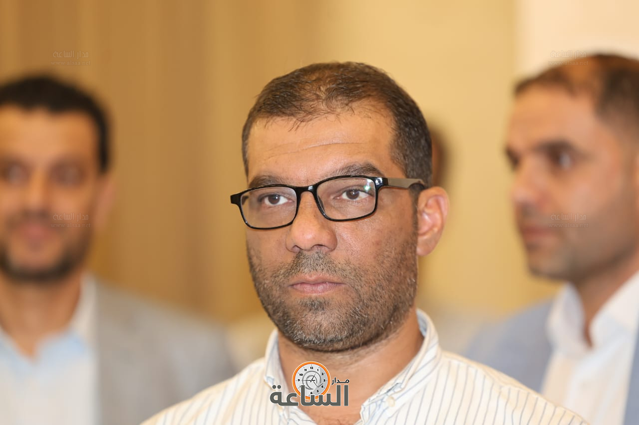 Madar Al-Saa Images 0.7658762625880632