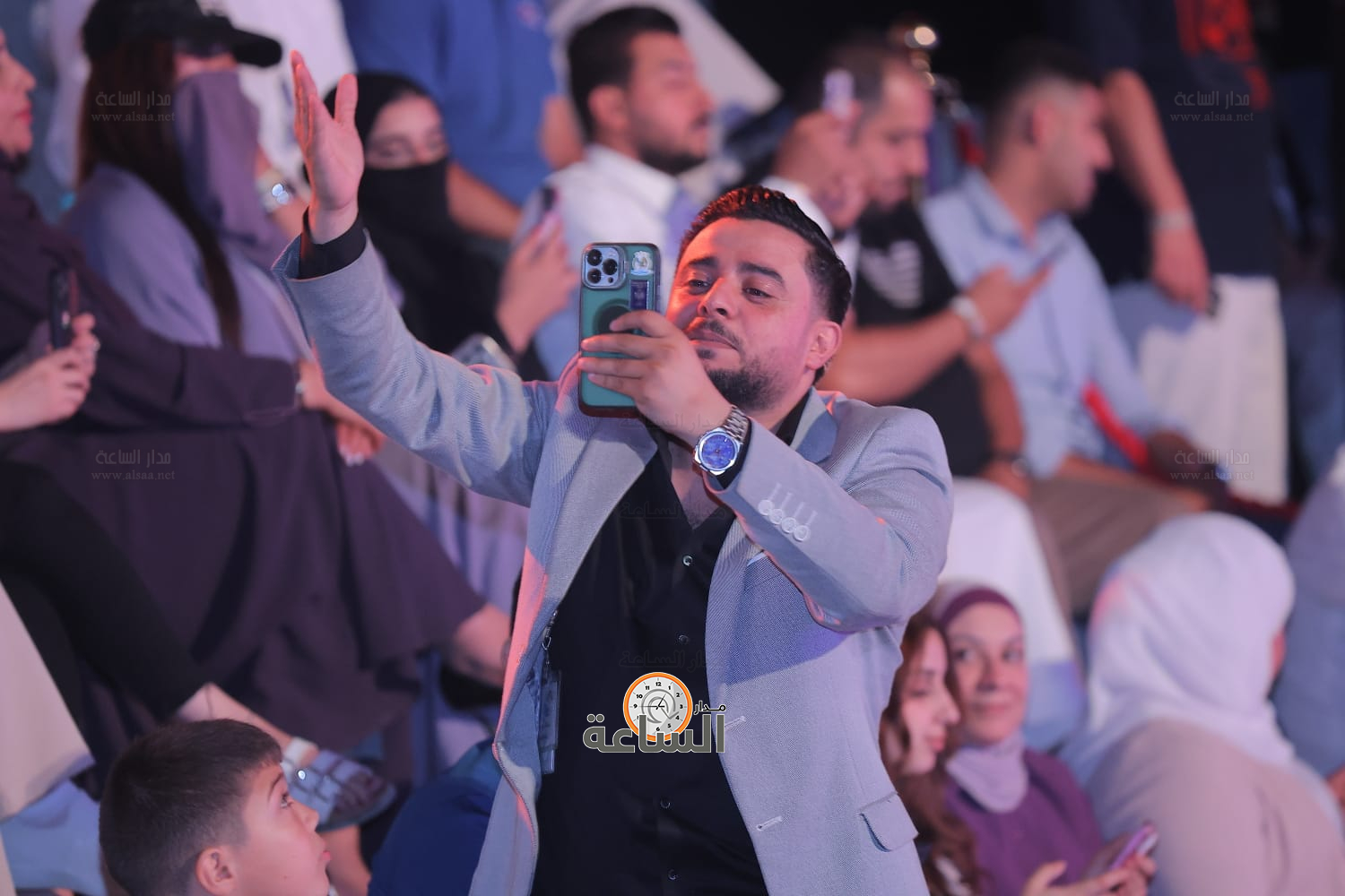 Madar Al-Saa Images 0.15368833457222375