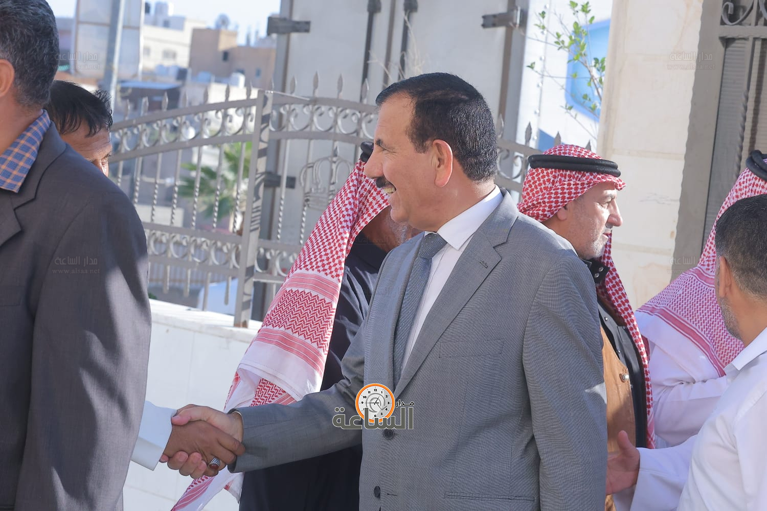 Madar Al-Saa Images 0.40236663875580225