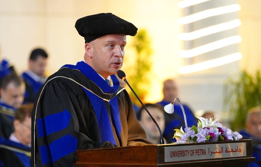 Madar Al-Saa Images 0.4298849289509399