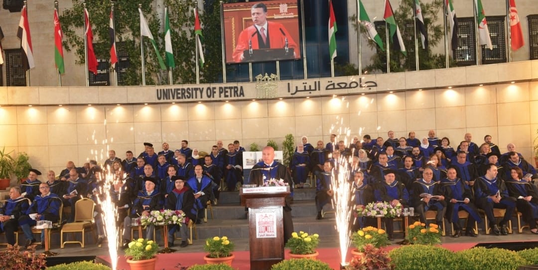 Madar Al-Saa Images 0.9269843862952037