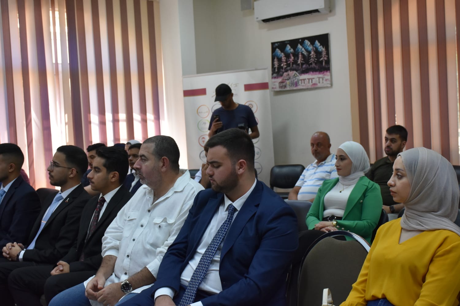 Madar Al-Saa Images 0.5796385498240624