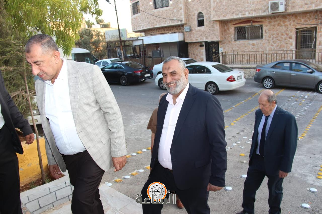 Madar Al-Saa Images 0.8198577522664203