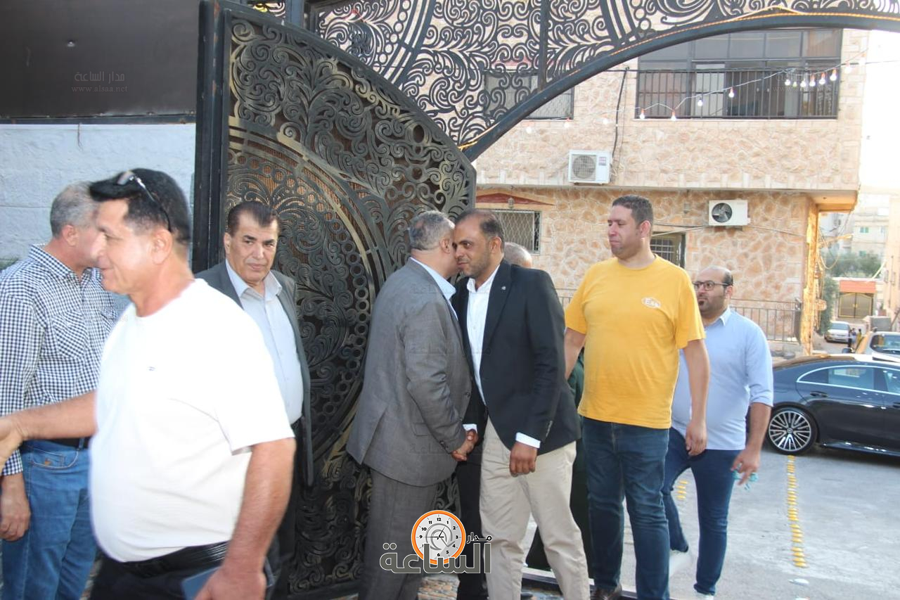 Madar Al-Saa Images 0.6038415749995885