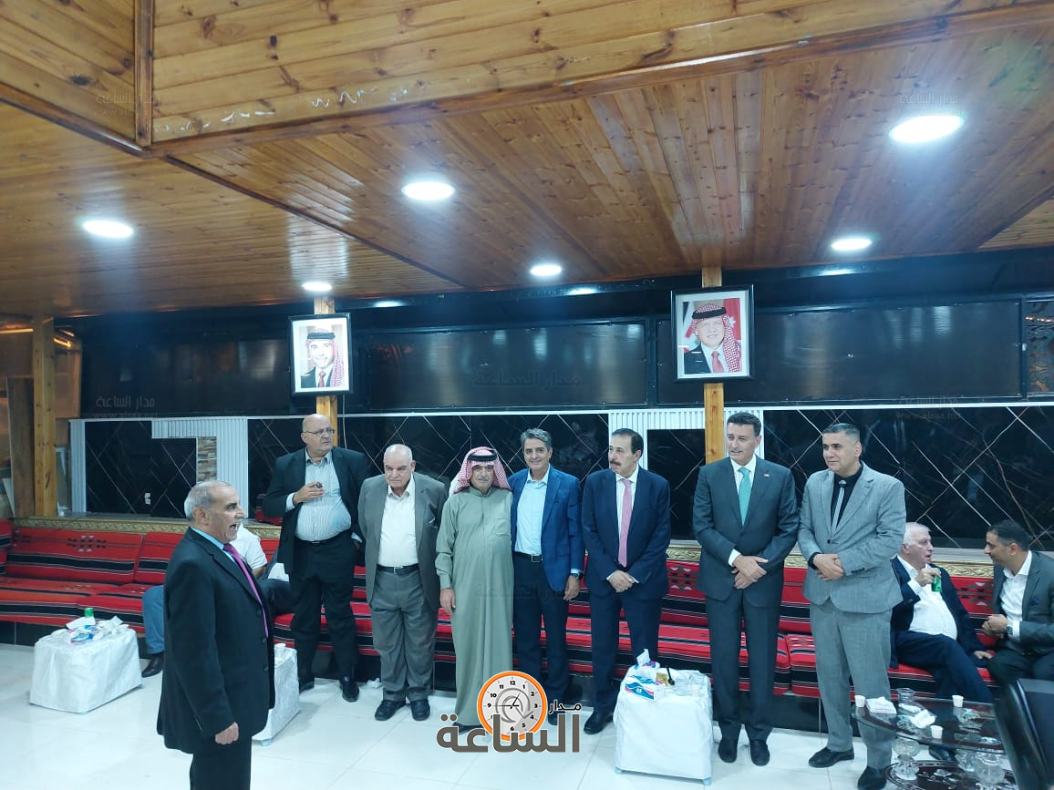 Madar Al-Saa Images 0.03156948996434372