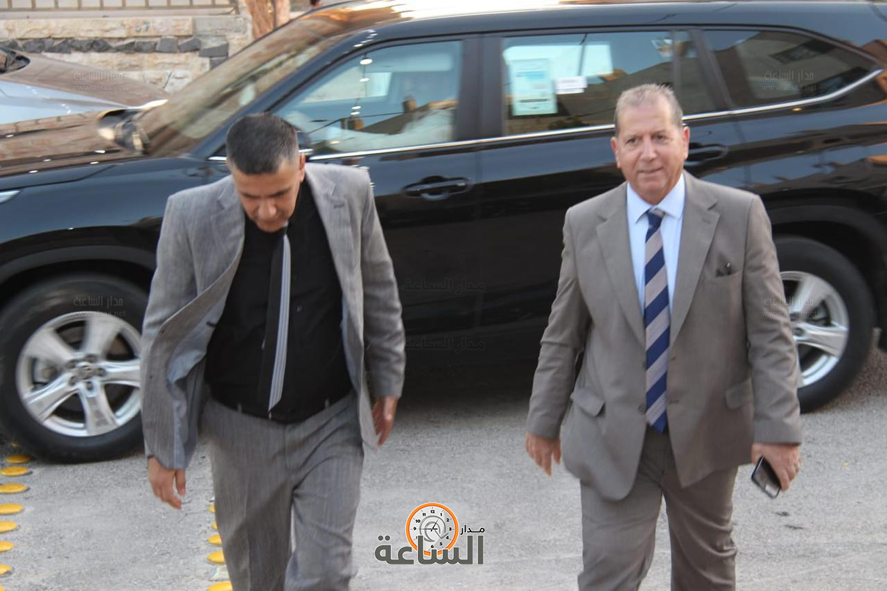 Madar Al-Saa Images 0.49955425469512715